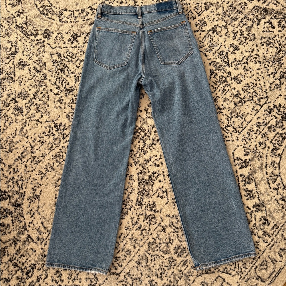 Women’s Abercrombie Jeans - Picture 2 of 3